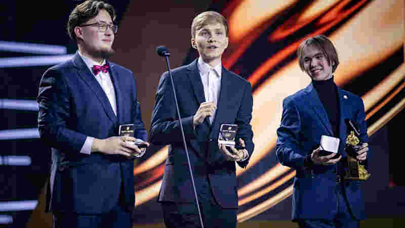 LEC解说整活P图：369的剑魔和deokdam的厄斐琉斯