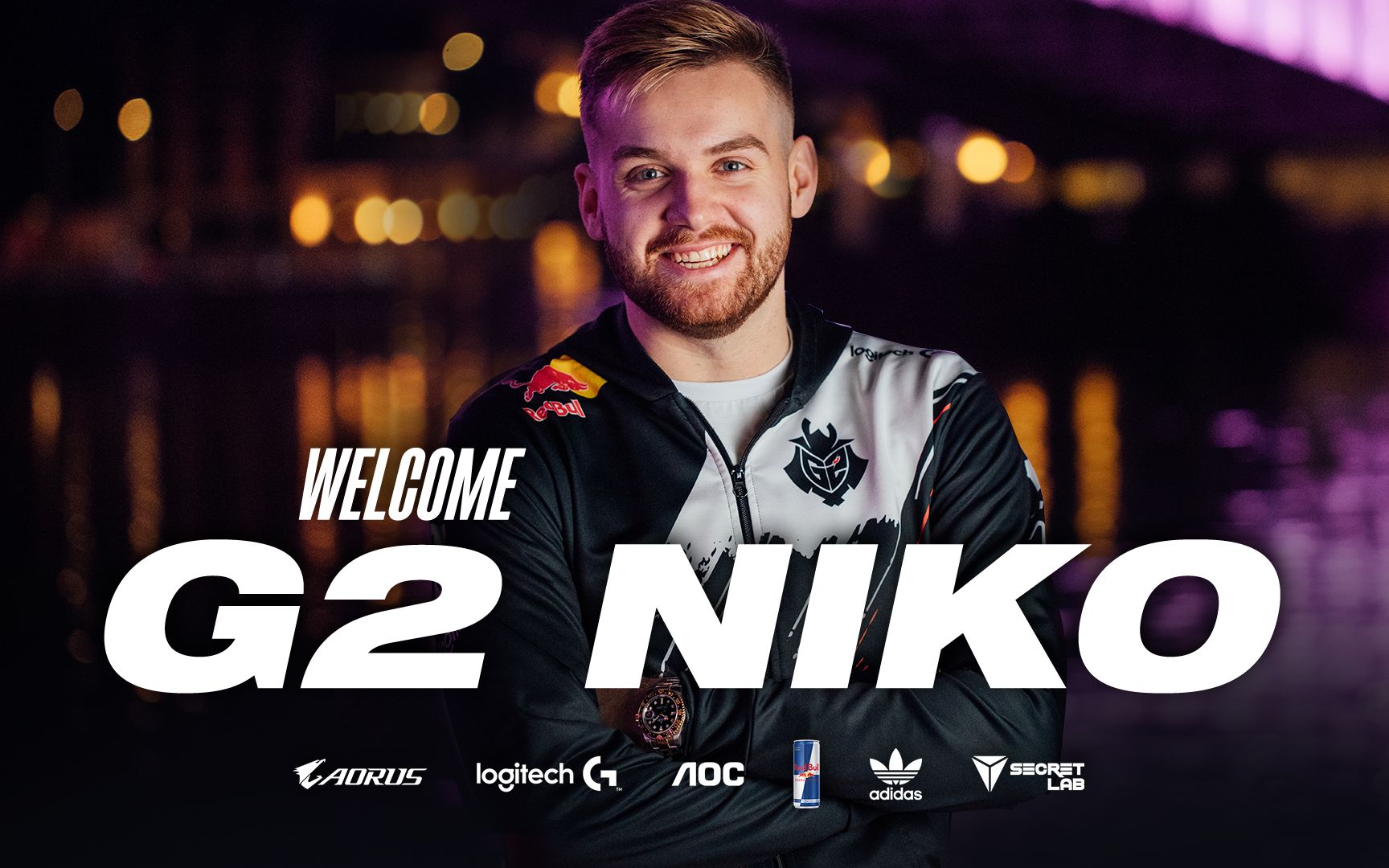 Meiko 加入 Weibo Gaming ， Tian 加入 LNG Esports ， CRISP GALA JIEJIE 加入 Invictus Gaming 。