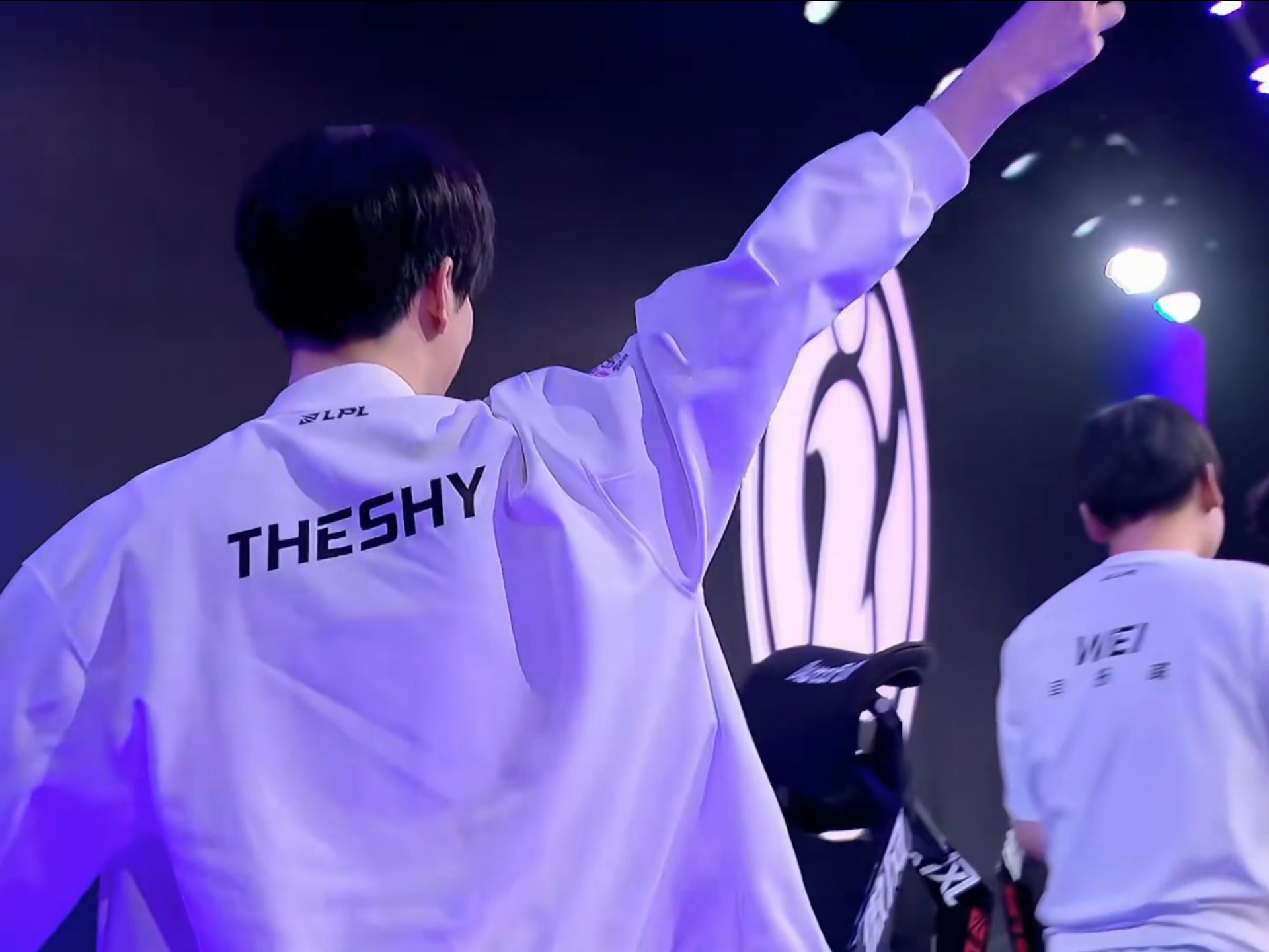 Xun 可以通过扔大龙和小龙获胜！Hang Spider Super Ghost Peyz 收割战场 JD Gaming 3-2WBG